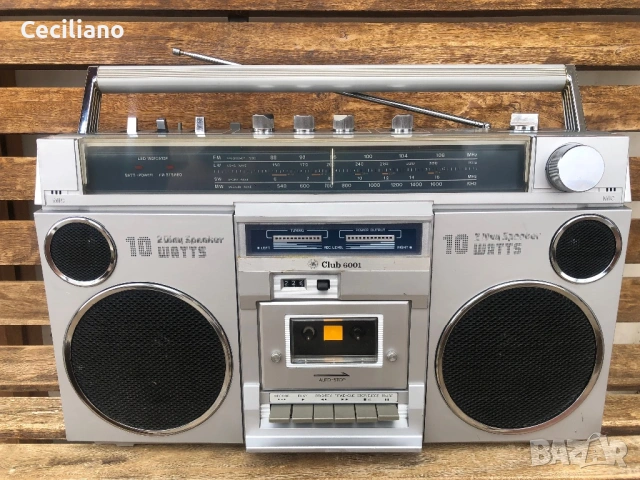 Радиокасетофон Club 6001(Germany) Много хубав звук!, снимка 15 - Радиокасетофони, транзистори - 53932042