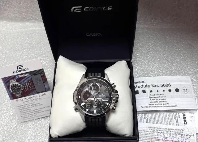 Като нов! Мъжки Часовник Casio Edifice ECB-30P-1AEF, Bluetooth, снимка 2 - Мъжки - 55834463