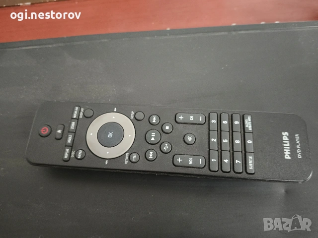 DVD Philips , снимка 4 - Плейъри, домашно кино, прожектори - 53118275