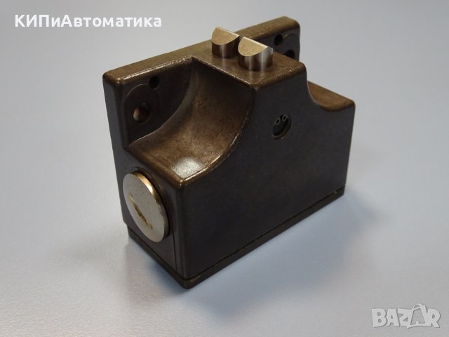 Изключвател прецизен Euchner SN02 D12 502 Travel limit switch, снимка 3 - Резервни части за машини - 38493094