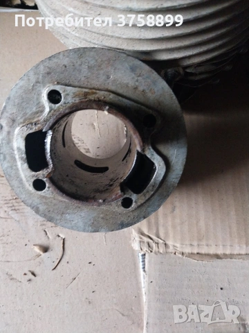 различни части останали от двигатели за иже възход и татран., снимка 11 - Части - 54069109