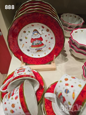 коледен сервиз чинии и чаши 