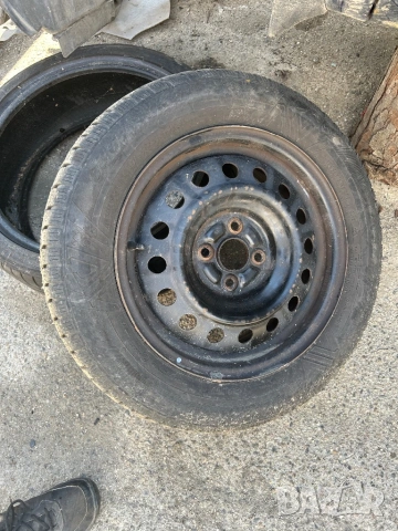 4бр. джанти с гуми Toyota 15 4x100 6J 185/60/15 Corolla Verso зимни