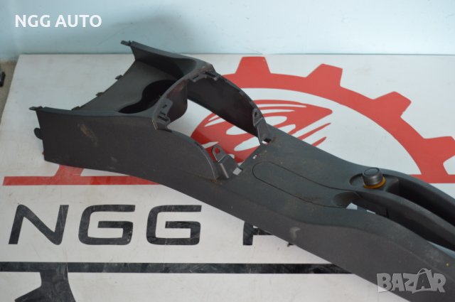 Централна конзола (барче) за Renault Clio III Hatchback, снимка 4 - Части - 37793717