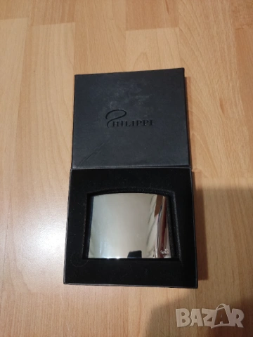 Чисто нова елегантна солничка Philippi 