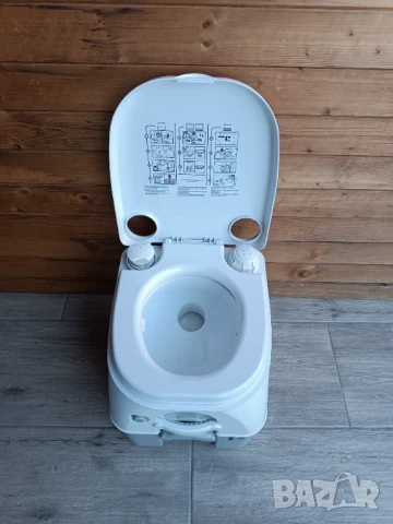 Химическа тоалетна Dometic 976, снимка 3 - Химически тоалетни - 50801339