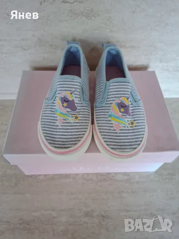 Детски гуменки, еспадрили Nelly Blu с еднорог, снимка 2 - Детски маратонки - 47802682