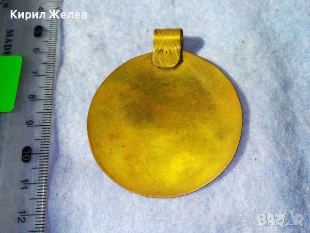 СТАРИНЕН ПОЗЛАТЕН МЕДЕН ЕТНОГРАФСКИ ОРНАМЕНТИРАН МЕДАЛ МЕДАЛЬОН РЪЧНА МАЙСТОРСКА ИЗРАБОТКА 35391, снимка 2 - Антикварни и старинни предмети - 39811531