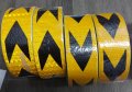 светлоотразителна лента жълто с черни стрелки , снимка 1 - Аксесоари и консумативи - 39427033