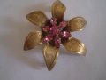 Антична брошка Франция цвете с розов кристал 1930г-1940г