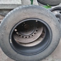 Зимни гуми 15 цола, снимка 4 - Гуми и джанти - 42673553