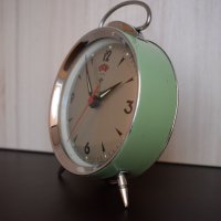 Ретро китайски часовник-будилник, снимка 2 - Антикварни и старинни предмети - 32030211