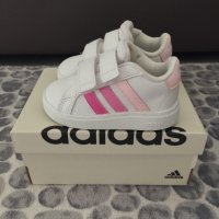 Спортни обувки Adidas , снимка 3 - Детски маратонки - 44266337