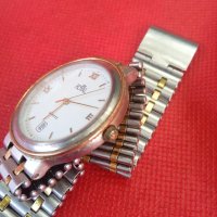 Винтидж кварцов часовник Royal, снимка 4 - Антикварни и старинни предмети - 42249611