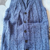 Ръчно плетено елече за момченце, снимка 1 - Детски якета и елеци - 38689653