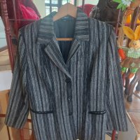 Продавам ново дамско сако, снимка 2 - Сака - 38302854
