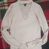 Пуловер, снимка 2 - Блузи с дълъг ръкав и пуловери - 40436232