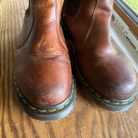 Боти от естествена кожа на Dr. Martens, снимка 6 - Дамски боти - 44320585