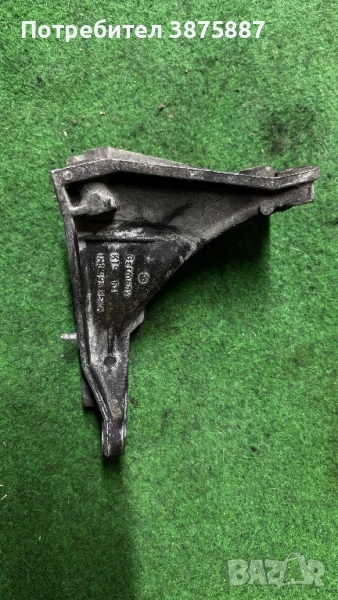 Лапа ск. Кутия голф 3 2.0 бензин 1H0199354K, снимка 1