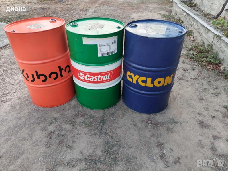 Метални варели 208л. от масло-12броя, снимка 1