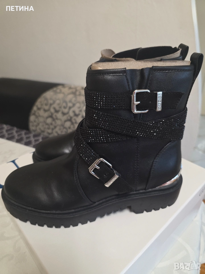 Guess , снимка 1