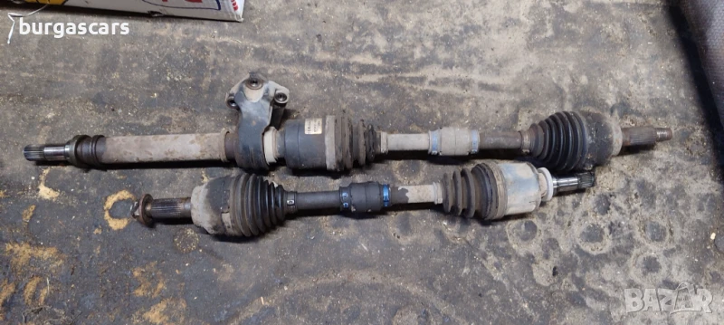 Полуоска къса дълга лява дясна Mazda 3 1.6-105к.с. - 100лв, снимка 1
