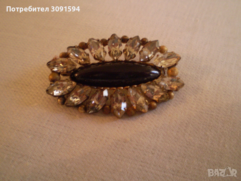 Стара Дамска Брошка бронз  стъкло и  кристал, снимка 1