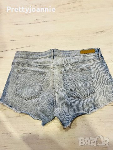 Дънкови къси панталони H&M, снимка 3 - Къси панталони и бермуди - 40698687