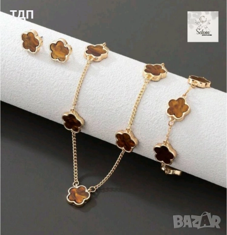 Дамски комплект от медицинска стомана - колие, гривна и обеци модел Alhambra by Van Cleef & Arpels, снимка 10 - Гривни - 49548420