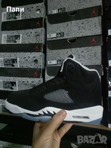 Оригинални маратонки Jordan , снимка 9 - Маратонки - 54249092