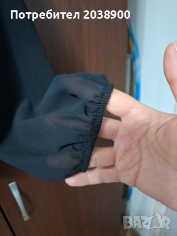 Дамска черна блуза, снимка 3 - Блузи с дълъг ръкав и пуловери - 52669065