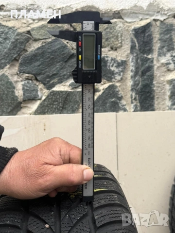 Зимни гуми MAXXIS, снимка 5 - Гуми и джанти - 54007102