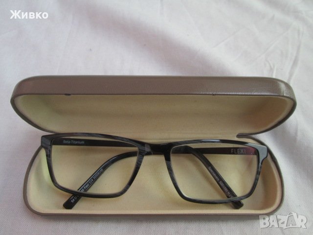 Specsavers FLEXI Beta-Titanium диоптрични очила.