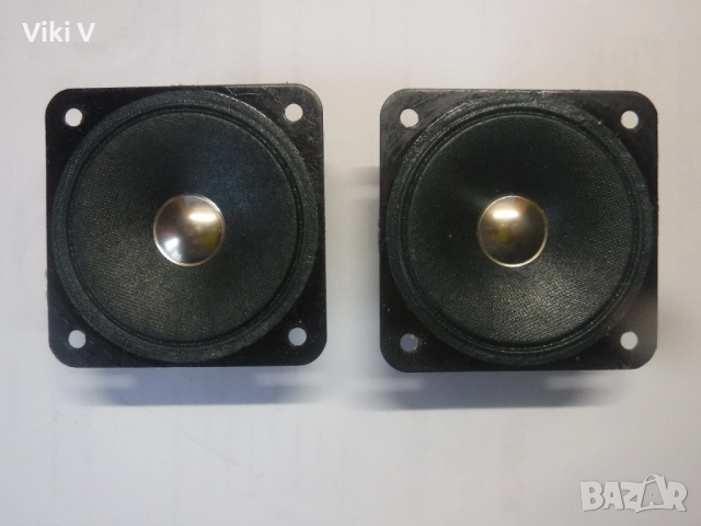 AKAI  високи 65х65 мм 8 ома