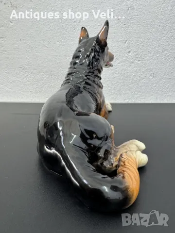 Порцеланова фигура Goebel №6867 , снимка 3 - Други ценни предмети - 50208142