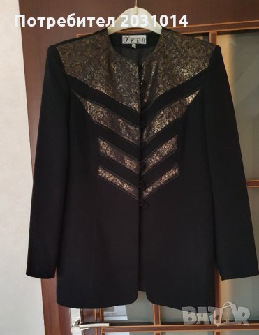 Официално дамско сако  черно с красиви елементи отпред почти ново