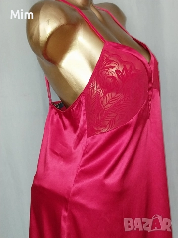 L /XL Червена сатенена нощница , снимка 2 - Нощници - 52300304