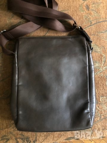 Мъжка кожена чанта  естествена кожа за таблет от Лондон, снимка 3 - Чанти - 38421448