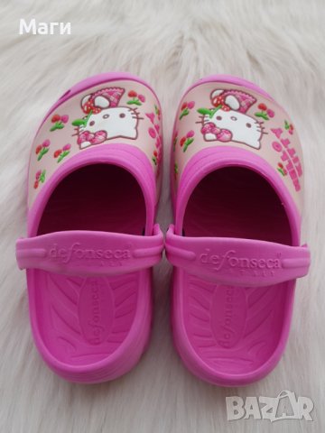 Детски крокс Hello Kitty №28, снимка 6 - Детски сандали и чехли - 39379316