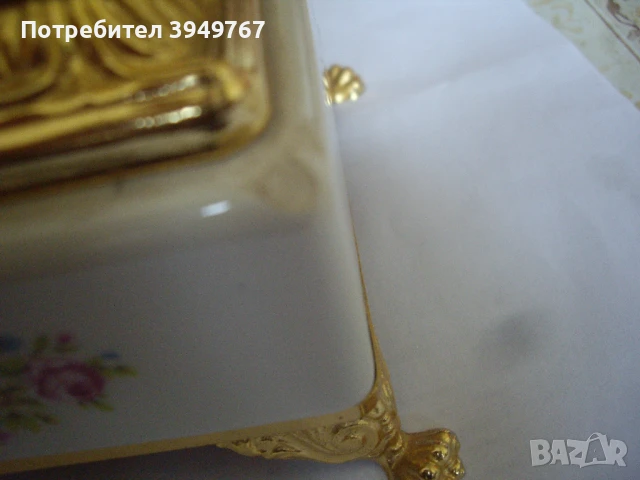 Стара порцеланова кутия за дамски аксесоари с латерна., снимка 7 - Антикварни и старинни предмети - 51097008