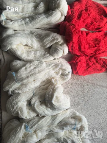 Прежда в бяло и червено , снимка 2 - Други - 49808929