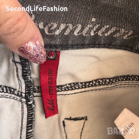 Дамски супер тесни дънк Guess оригинал размер 25 сиви , снимка 3 - Дънки - 54314329