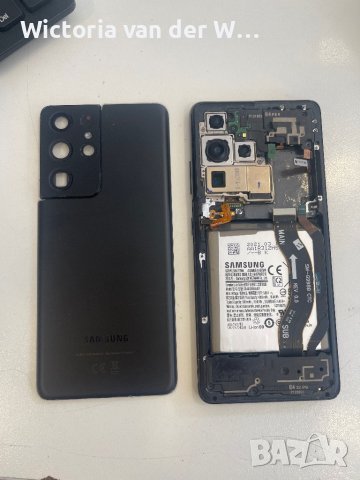 Телефон Samsung Galaxy S21 на части