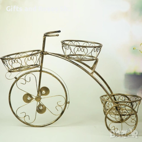 Поставка за 3 саксии - Колело, метална в златно, снимка 2 - Декорация за дома - 53276477