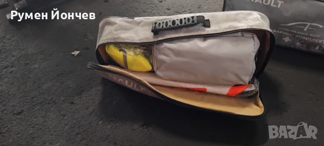 Аварийни Комплекти Renaut /Dacia, снимка 2 - Части - 50671459