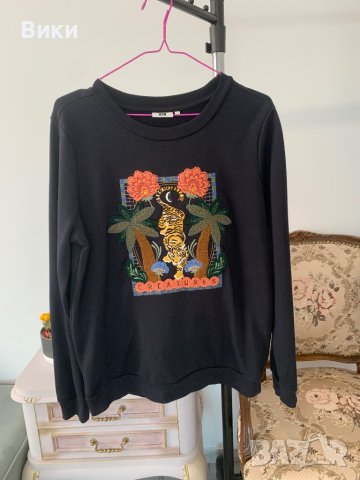 Дамска блуза в размер Л, снимка 2 - Блузи с дълъг ръкав и пуловери - 44424133