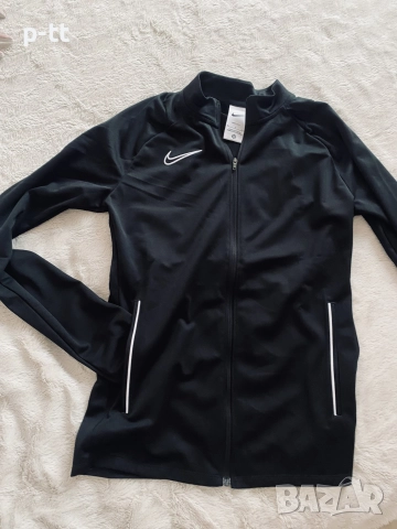 Горнище Nike,, снимка 2 - Спортни екипи - 52345742