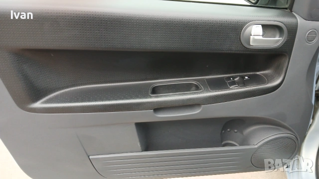 Mitsubishi Colt 1.3 16V, снимка 10 - Автомобили и джипове - 53216047