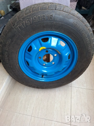 Резервна гума Т175 90 R 16 за бус , снимка 2 - Гуми и джанти - 54129796