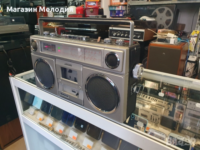 Радиокасетофон INTERFUNK IF 1881 В отлично техническо и визуално състояние., снимка 10 - Радиокасетофони, транзистори - 26401329